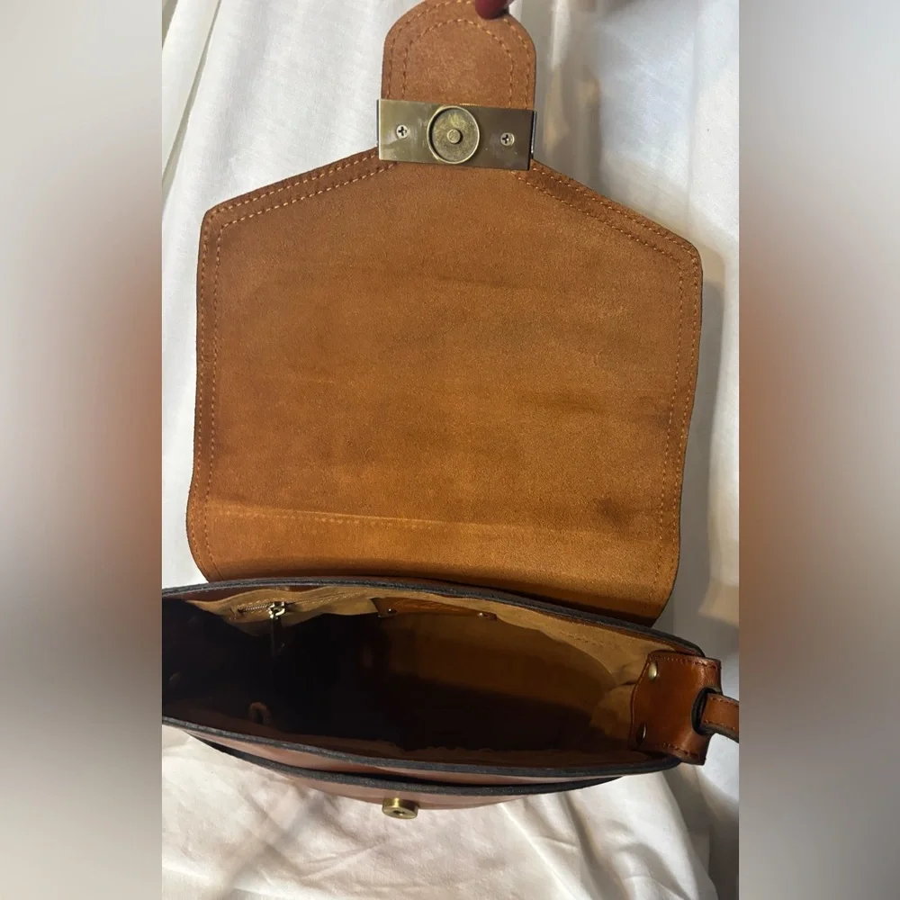 Patricia Nash Beautiful Tan Leather Crossbody Bag - Adjustable- Classic - Picture 11 of 13